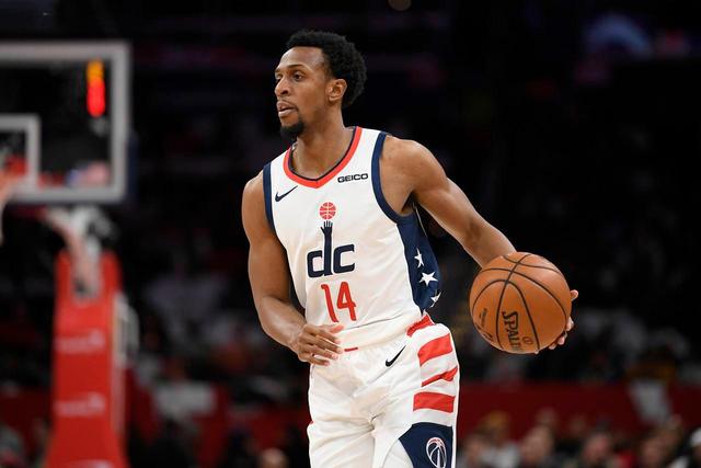 詹姆斯10分浓眉12+11 湖人不敌森林狼近7战5负